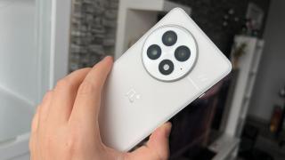 OnePlus va lansa un smartphone cu baterie de 7000 mAh în 2025 și trece de acest prag pe un flagship cu încărcare 100W