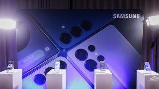 Comandă acum un Samsung Galaxy S25 și primești 500 de lei card cadou pentru o viitoare achiziție