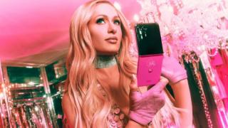 Motorola lansează un RAZR 50 Ultra în ediţie Paris Hilton; Ce e special?