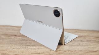 Huawei MatePad Pro 13.2 PaperMatte: Design premium, greutate redusă, muchii înguste, talia de doar 5.5 mm în lumina reflectoarelor