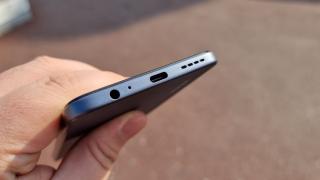 Infinix Hot 50 Pro 4G: Bateria de 5000 mAh livrează suficientă autonomie pentru nevoile unui utilizator fără pretenții