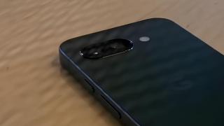 Pixel 9a apare accidental într-o scurgere Samsung S25 Edge; eroare sau un teaser ascuns?