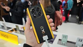 MWC 2025: POCO X7 hands-on - Smartphone orientat spre gameri, cu display AMOLED generos, baterie mare, setup foto promițător