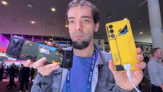Nubia Neo 3 GT, video hands-on de la MWC 2025: Un smartphone de gaming accesibil, cu butoane trigger și accesorii dedicate disponibile