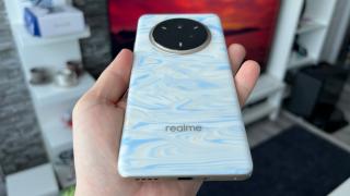 realme 14 Pro: Design uşor de confundat cu Pro+, cu spate termocromic