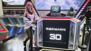 MWC 2025: Ştiaţi că Nubia Red Magic face tastaturi transparente, monitor OLED 4K + alte gadgeturi cool? (Video)