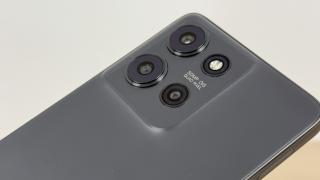 Motorola Moto G75 5G: Camera midrange cu surprize la selfie, closeup, Night Mode