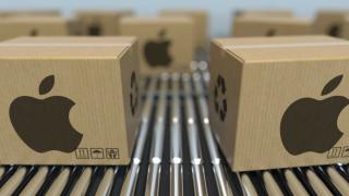 Trump scutește electronicele de tarifele vamale majorate; Telefoanele, laptopurile și cipurile rămân neatinse de taxele de 145%
