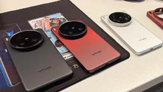 vivo X200 Ultra din nou în centrul atenției, cu un modul de cameră foto "cât casa" în aceste fotografii unboxing