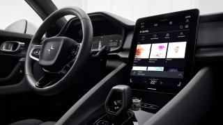 Gemini intră la volan: Android Auto și Automotive primesc asistentul AI până la finalul lui 2025; Tranziția va fi opțională, cu accent pe interacțiune naturală și posibil suport complet în limba română