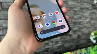 Android 16 Beta ajunge pe Pixel 9a la doar câteva zile de la lansare; Un telefon accesibil pentru dezvoltatori și early adopters din România