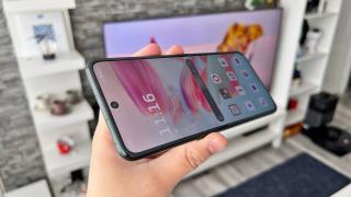 Motorola razr 60 Ultra: Display-ul vedetă e de fapt cel extern