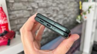 Motorola razr 60 Ultra: Conectivitate gata pentru viitor