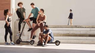 RESIGILATUL ZILEI #42: Xiaomi Mi Electric Scooter Pro 2 – autonomie 45 km, motor 300W, ideală pentru drumuri line și plimbări relaxante
