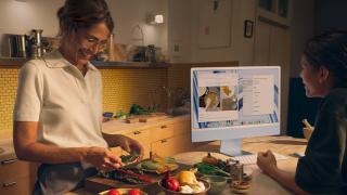 RESIGILATUL ZILEI #45: iMac 24” (2023) cu cip M3 și display 4.5K; Putere Apple într-un desktop compact pentru muncă și creație