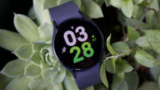 RESIGILATUL ZILEI #51: Samsung Galaxy Watch5 (44mm, BT) – smartwatch cu ecran Super AMOLED, senzor BioActive și 40h autonomie, acum cu reducere 50%