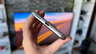 HONOR 400 Pro: Acustică stereo care livrează voci plăcute urechii mele