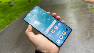 realme GT 7T: Display luminos și cu muchii foarte înguste de la care Galaxy A56 și Pixel 9a ar trebui să ia lecții