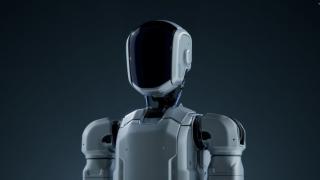 Honor intră în jocul roboților umanoizi; Xiaomi și Tesla sunt deja cu un pas înainte