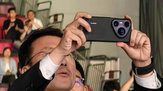 Huawei dezvăluie accidental (sau nu) designul noii serii Pura 80; modelul cu dublu periscop indică inovații în fotografia de aproape