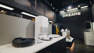 Dreame și-a deschis primul showroom fizic în România; vizitatorii pot testa gratuit peste 35 de dispozitive smart în eMAG Băneasa