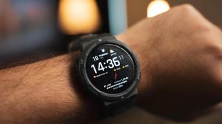RESIGILATUL ZILEI #76: Amazfit Active Edge – ceas cu GPS, 10 ATM și Zepp App, redus aproape 50% față de alte magazine