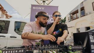 Bass Therapy aduce boxele Sony ULT în mijlocul orașului; evenimente gratuite și playlist oficial pe Spotify