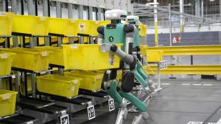 Amazon are deja un milion de roboți în centrele de livrare; Numărul angajaților umani e pe cale să fie depășit pentru prima dată