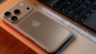 Apple ridică standardele de mAh odată cu iPhone 17 Pro Max, cu cea mai mare baterie de până acum pe un iPhone