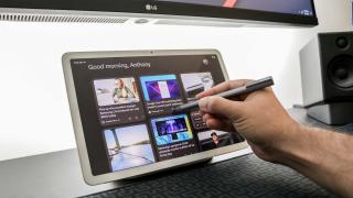 Google lucrează la un stylus inteligent cu sincronizare de ceas; Tehnologia ar putea aduce scriere ultra-precisă pe Pixel și tablete