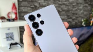 Samsung Galaxy S26 Ultra va folosi aceeași cameră telephoto integrată pe Galaxy S24 și S25 Ultra; Upgrade-ul promis devine incert