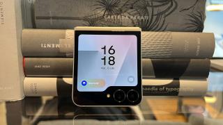 Preț și disponibilitate Samsung Galaxy Flip7 FE în România (card cadou 1000 lei la precomandă)