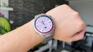 RESIGILATUL ZILEI #90: HUAWEI Watch GT 5 Pro – eleganță, rezistență și funcții smart într-un design din titan cu monitorizare TruSense