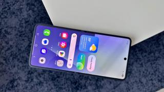 Samsung Galaxy Z Flip7: Benchmark-uri alimentate de un Exynos 2500 peste Snapdragon 8 Gen3, boost de performanță mare față de Flip6