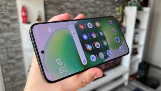 POCO F7: Cel mai mare și tare display de pe un POCO F, luminozitate de peste 1200 LUX