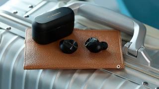 RESIGILATUL ZILEI #97: Căști Technics AZ80 cu sunet Hi-Fi, ANC hibrid și 8 microfoane pentru apeluri clare – Performanță True Wireless de top