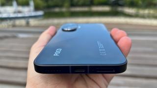 POCO F7: Acustică stereo cu anomalii pentru difuzorul-earpiece care este mai puternic decât cel de jos