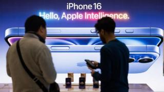 Un al patrulea expert AI pleacă de la Apple către Meta; echipa Siri pierde oameni importanți în plină perioadă de testare a modelelor externe