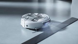 DJI lansează primul sau aspirator robot, Romo; Seria include 3 modele