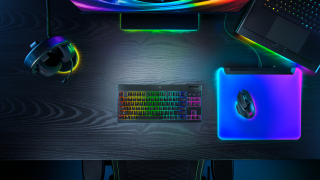 Razer lansează tastaturile BlackWidow V4 Low-profile cu profil redus și wireless dual-mode; Autonomie declarată de până la 980 de ore fără reîncărcare