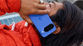 Google Pixel 10 a sosit! Varianta de bază din serie plusează la capitolul performanță, cu Tensor G5 în rolul principal