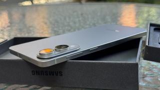 Când primeşte Samsung Galaxy S25 Edge actualizarea la One UI 8.0?