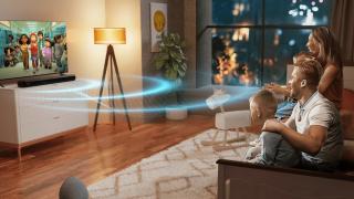 E LUNI e AMAZON: Soundbar ULTIMEA 2.2 cu VoiceMX, control prin aplicație, design 2-în-1 și Bluetooth 5.3 pentru serile de film în familie