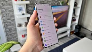 HUAWEI Pura 80 Ultra: OS, UI, aplicaţii cu EMUI 15, microG, GBox și un buton lateral nou
