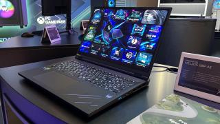 IFA 2025: Acer Predator Helios 18P AI hands on - staţie de lucru portabilă cu 192 GB RAM