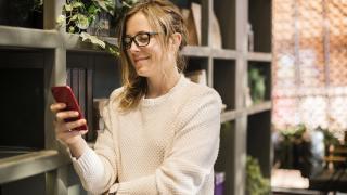 Hack-ul care enervează roboții telefonici, dar funcționează (uneori)