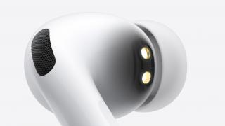 Apple prezintă AirPods Pro 3, căștile wireless "incredibile", cu ANC de 2x ori mai capabil decât Pro 2 și senzor de puls