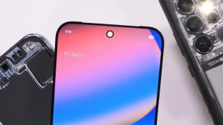 Pixel 10 Pro XL e „prietenos cu șurubelnița”; Bateria se schimbă super simplu (Video)