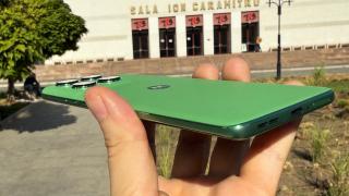 Motorola edge 60: Design familiar, îngust, manevrabil