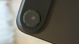 iPhone Air are probleme neașteptate: condens în camera foto